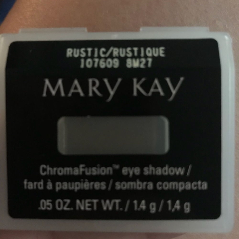 Mary Kay chromefusion eye shadow